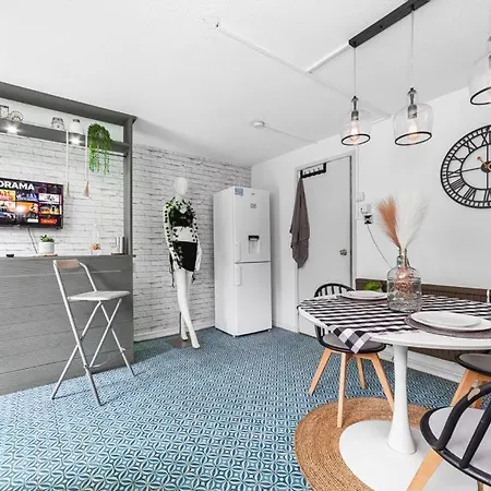 2Bed Garden House W/Hot Tub, Sauna & Cinema Room London Exterior photo